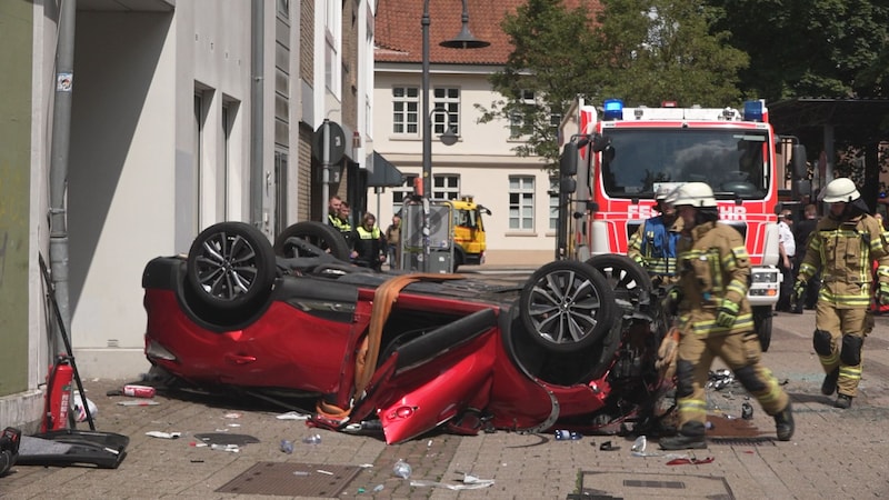 Tödlicher Unfall: Frau verunglückt bei tragischem Autocrash